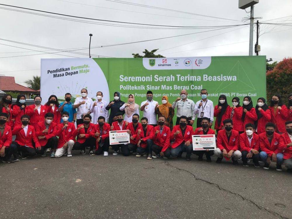 Bantuan CSR PT Berau Coal kepada masyarakat di Berau Kalimantan Timur. Foto Berau Coal