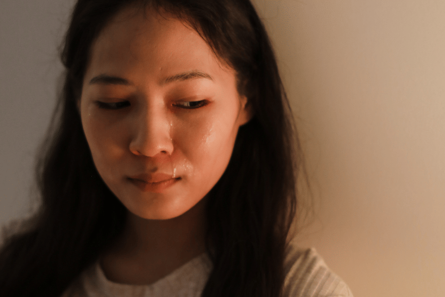 ilustrasi galau (pexels.com/@ron-lach)