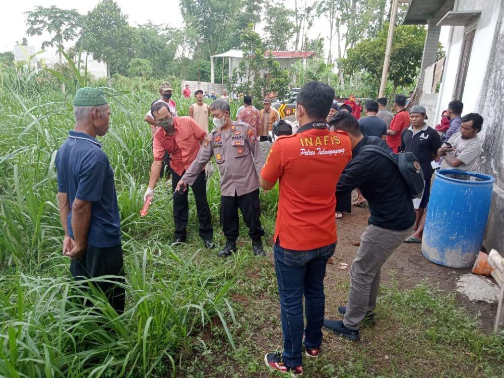 Polisi melakukan olah TKP di lokasi kejadian. IDN Times/ istimewa