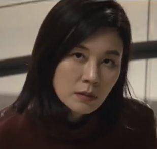 Kim Ha Neul di teaser drama Kill Heel (Dok. tvN)