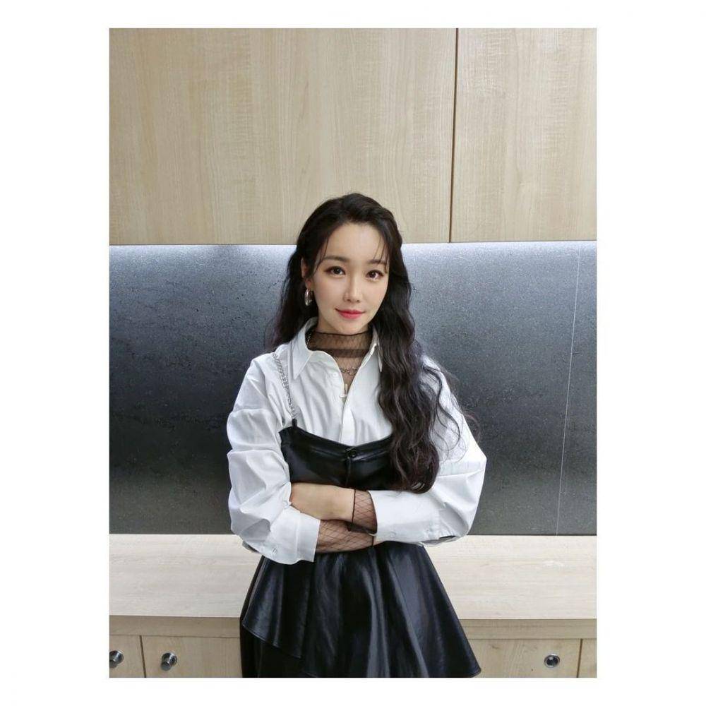 Lee Yoo Ri (instagram.com/leeyuri007)