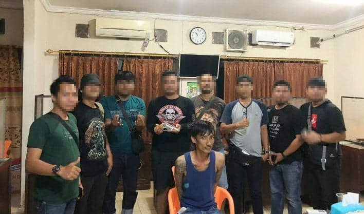 Wiraswasta Punya Senpi Ilegal Ditangkap, Pistol Disimpan di Bawah Jok