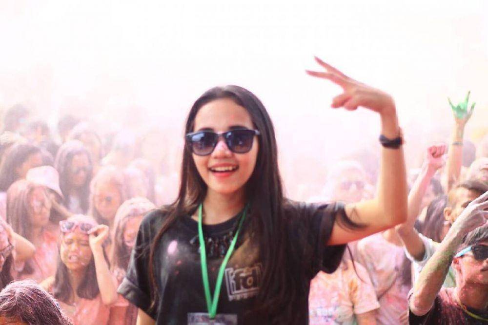 DJ Indah Cleo (instagram.com/dj.indahcleo)