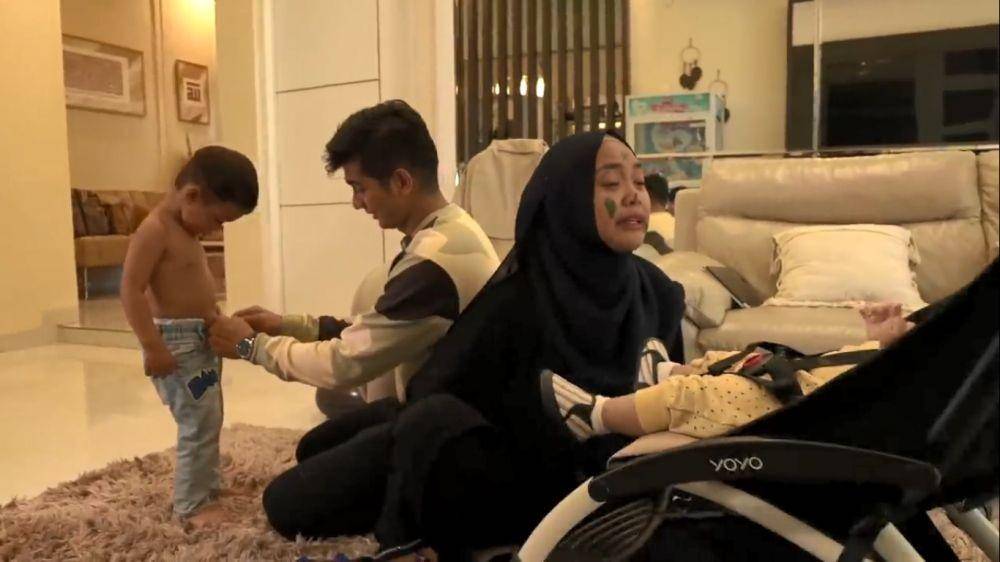Ria Ricis dan Ryan momong Kiano dan Kenzo (youtube/Baim Paula)