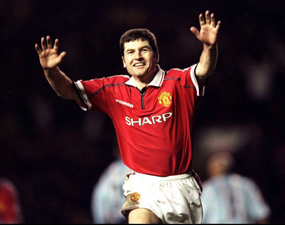 potret Denis Irwin (twitter.com/manutd)