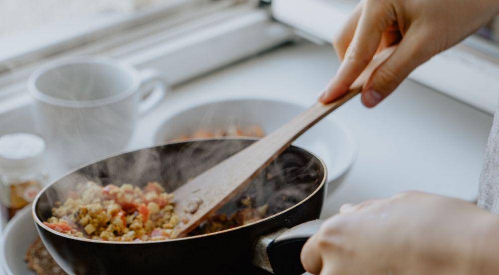 ilustrasi memasak (smartslowcooker.com)