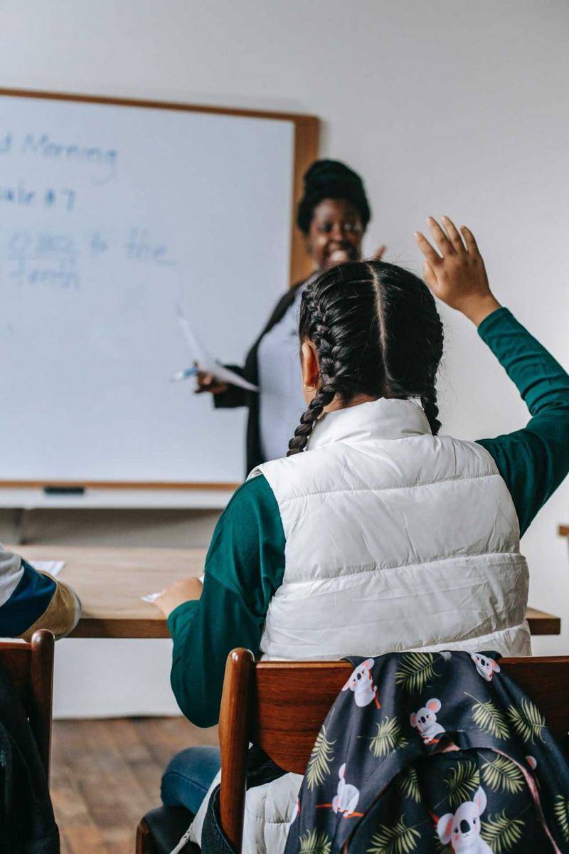 ilustrasi anak sekolah (pexels.com/Katerina Holmes)