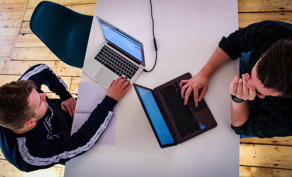 5 Motivasi Mahasiswa Memilih Kuliah Sambil Bekerja, Menginspirasi!