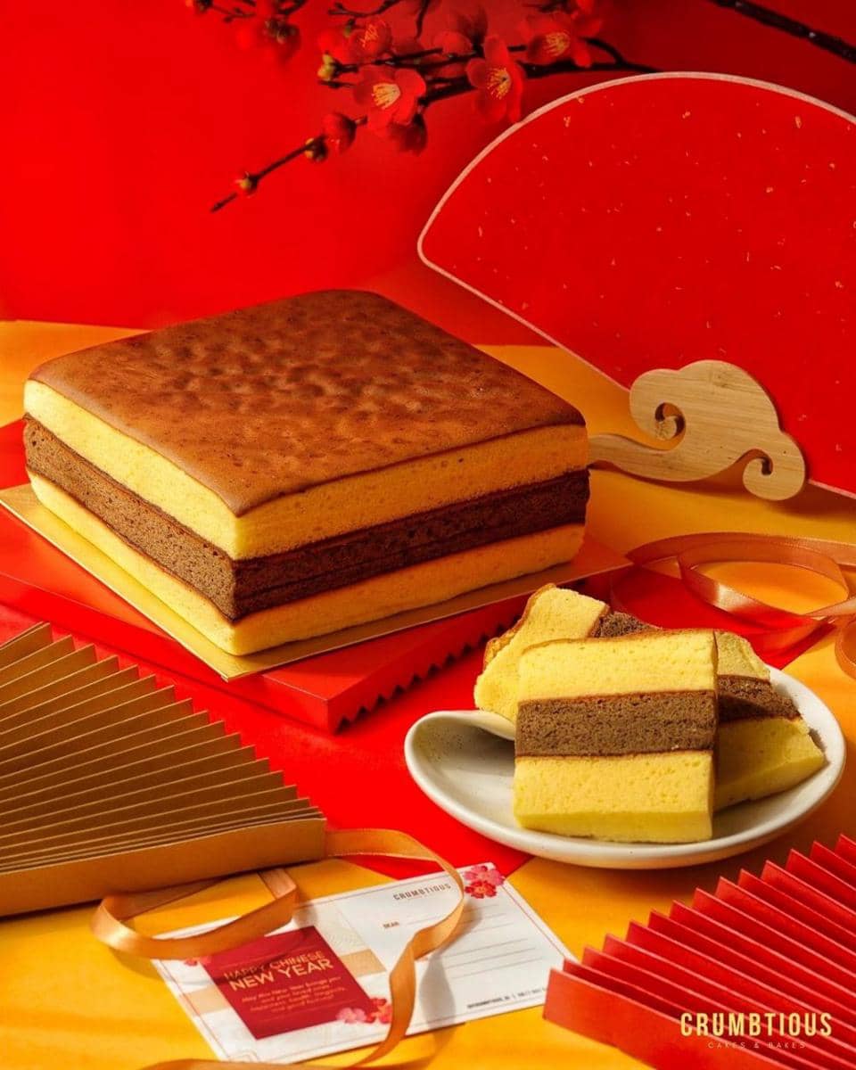 bolu lapis surabaya (instagram.com/crumbtious_id)