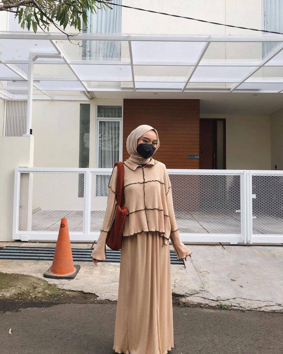 OOTD rok ala Narya Rahma. (instagram.com/naryarahma)