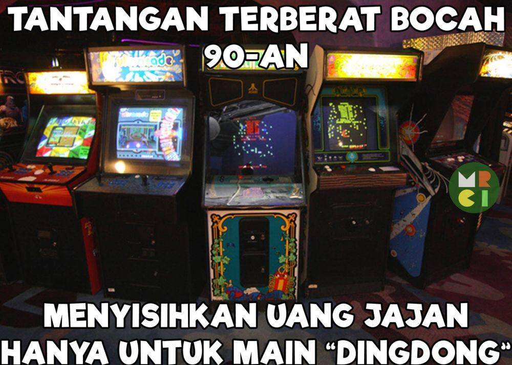 mainan generasi 90-an (facebook.com/memeandragecomicindonesia)