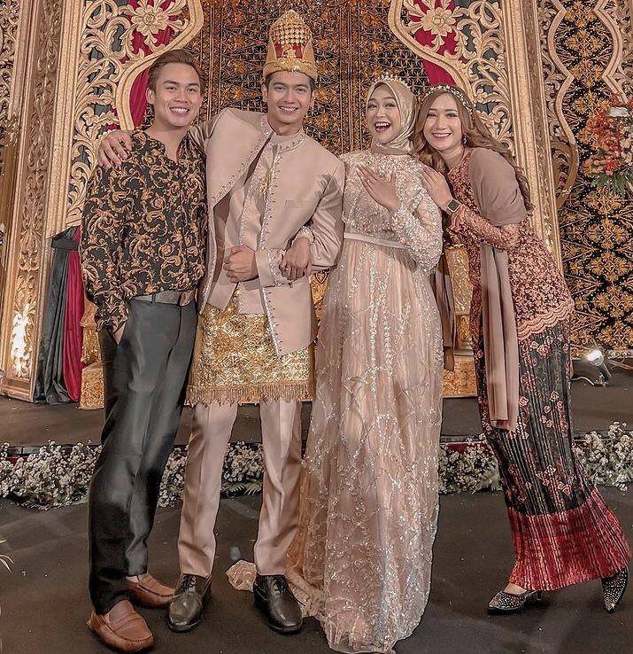 Tamu ngunduh mantu Ria Ricis dan Teuku Ryan (Instagram.com/marishachacha)