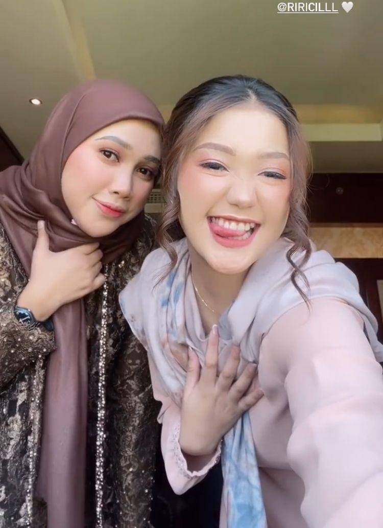 Tamu ngunduh mantu Ria Ricis dan Teuku Ryan (Instagram.com/chndrika)