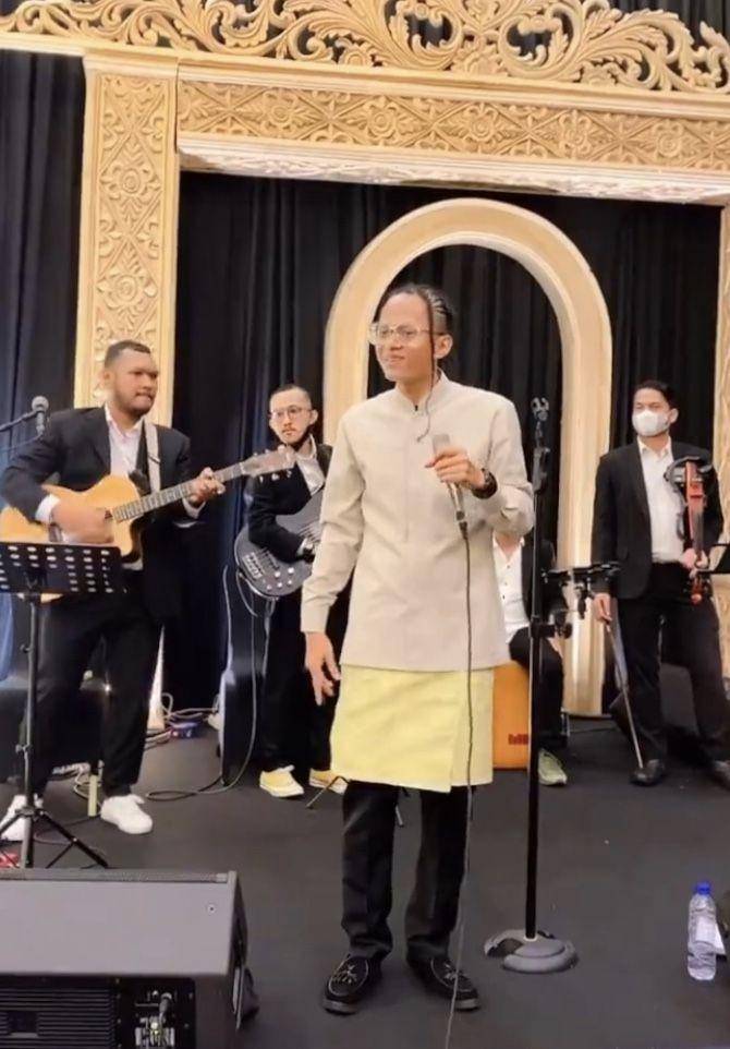 Tamu ngunduh mantu Ria Ricis dan Teuku Ryan (Instagram.com/dhevalland)