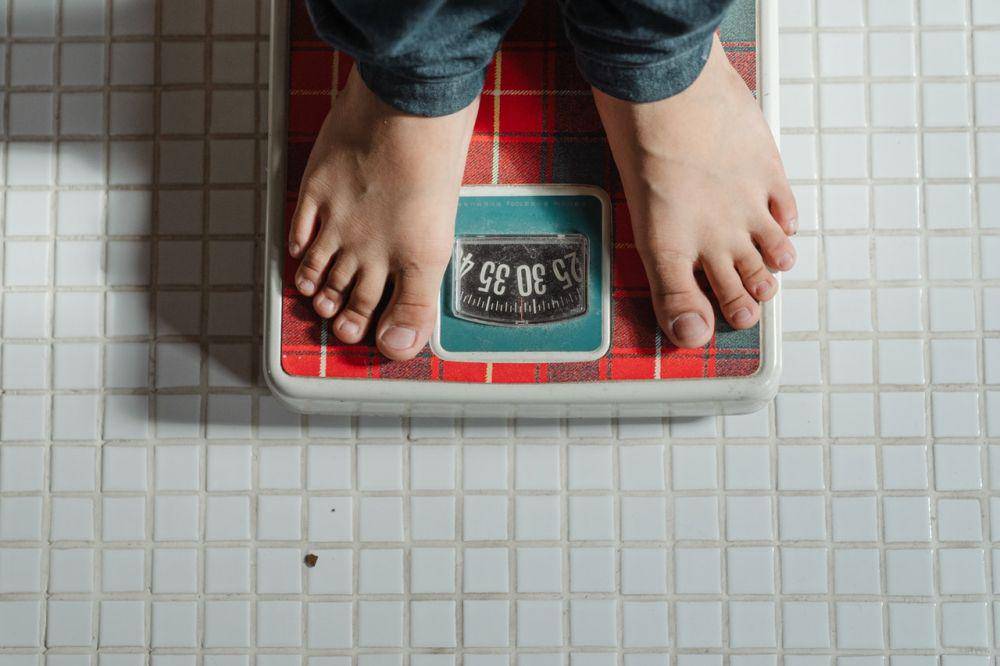 ilustrasi kenaikan berat badan (pexels.com/Ketut Subiyanto)