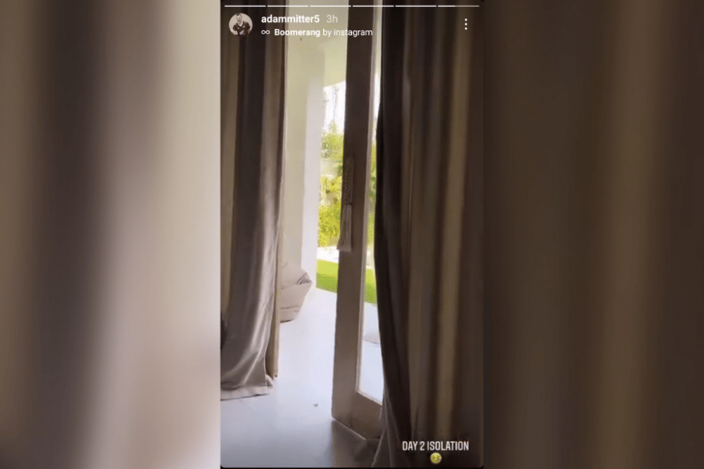 Tangakapan layar Instagram story pemain PSM Makassar Adam Mitter di akun @adammitter5 pada Sabtu 29 Januari 2022. (Instagram.com/adammitter5)