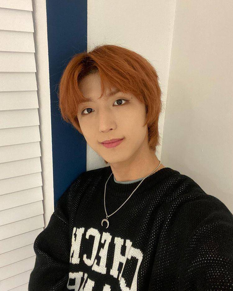 Jun Han Xdinary Heroes (instagram.com/xdinaryheroes_official)
