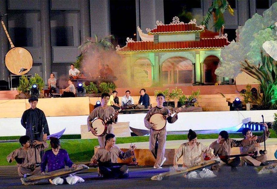 Hue Festival (instagram.com/heritagevna.magazine)