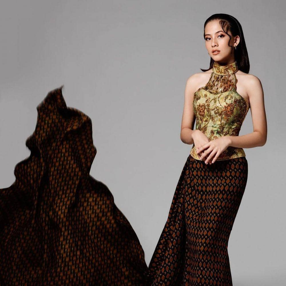 Adhisty Zara (@wongsim via instagram.com/zaraadhsty)