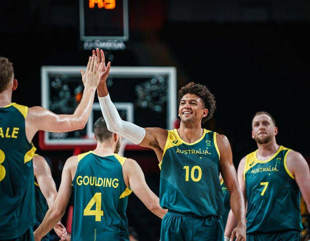 Matisse Thybulle saat berseragam timnas Australia di Olimpiade 2020. (instagram.com/theycallmetisse)