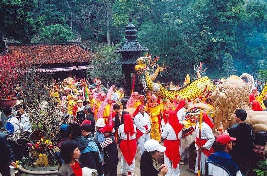 Perfume Festival (.instagram.com/aviatourstravelservices)