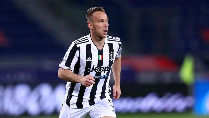 Arthur bersama Juventus (juvefc.com)