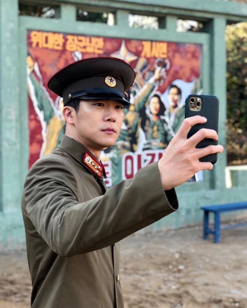 Ha Seok Jin (instagram.com/haseokjin)