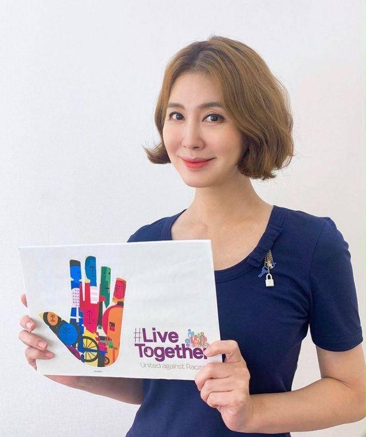 Lee Il Hwa (instagram.com/leeilhwa_22la)