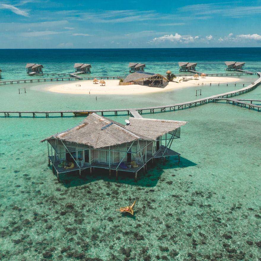 Pemandangan Pulo Cinta dilihat dari atas. (unsplash.com/wedocreativefilms)