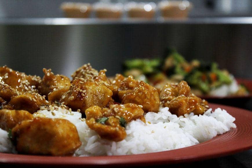 ilustrasi karage saus teriyaki (unsplash.com/Fernando Aguilar)