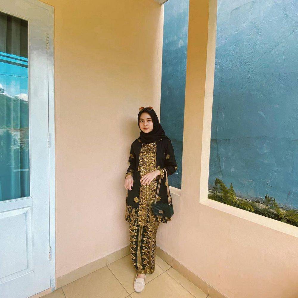 Alifhia Fitri (instagram.com/alifhiafitri)