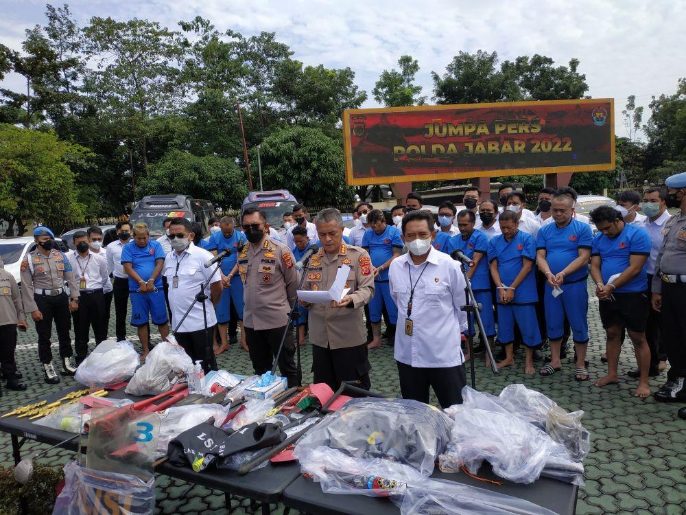 Celurit Hingga Alat Kejut Listrik Ditemukan di Mobil Anggota GMBI