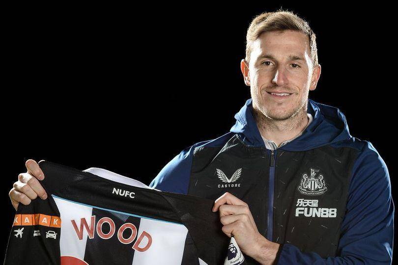 potret Chris Wood saat diperkenalkan Newcastle United (lancs.live)