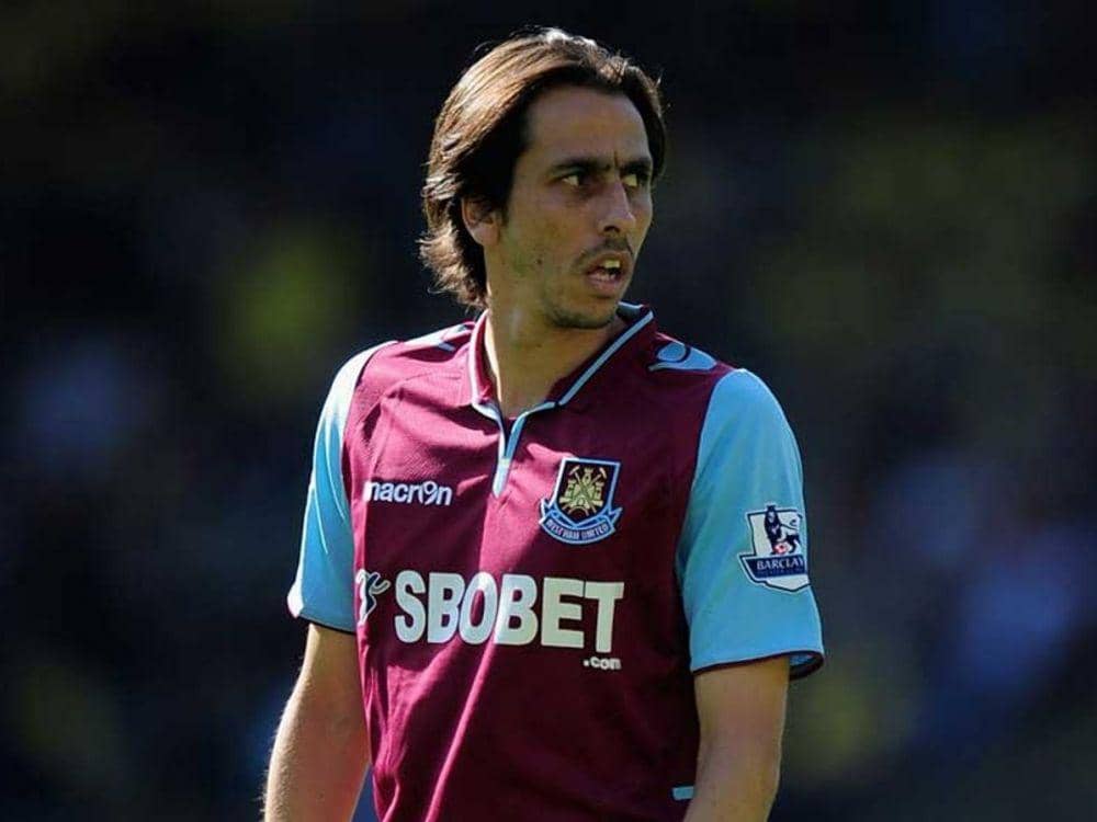 Yossi Benayoun berseragam West Ham United (skysports.com)