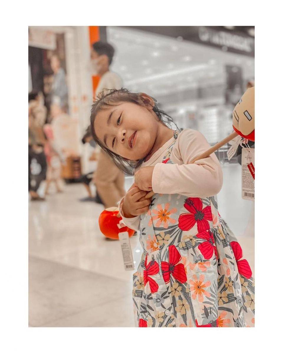Putri Meyshyla Nur Wahid (instagram.com/evi_masamba_real)