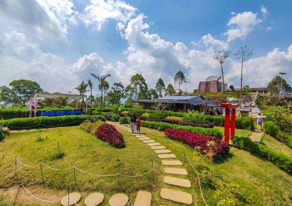 Bukit Nirwana (instagram.com/malangterkini)