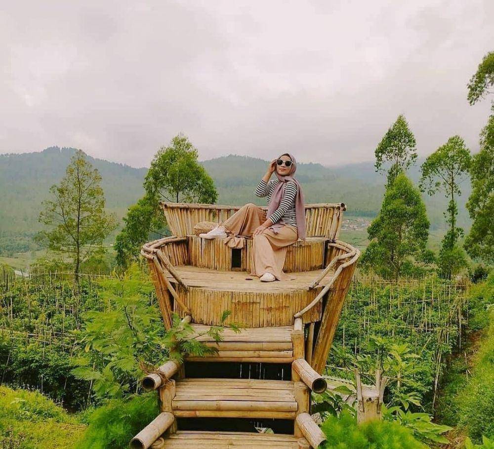 Bukit Nirwana (instagram.com/iki_mlg)