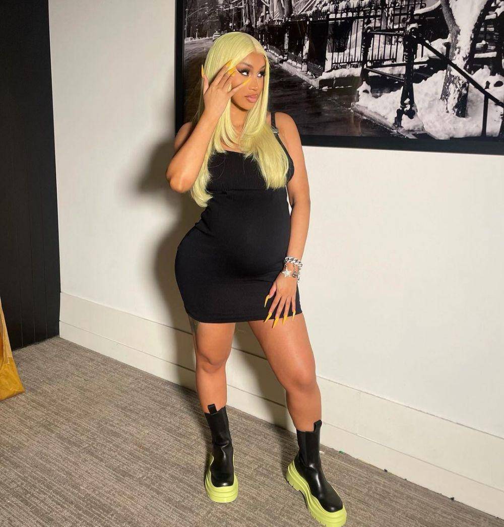 Cardi B (instagram.com/iamcardib)