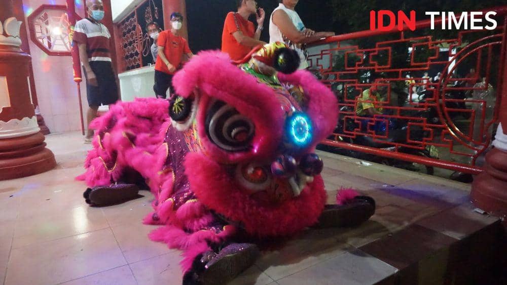 Suasana sambut perayaan Imlek sejumlah vihara dan hotel gelar barongsai (IDN Times/Indah Permata Sari)