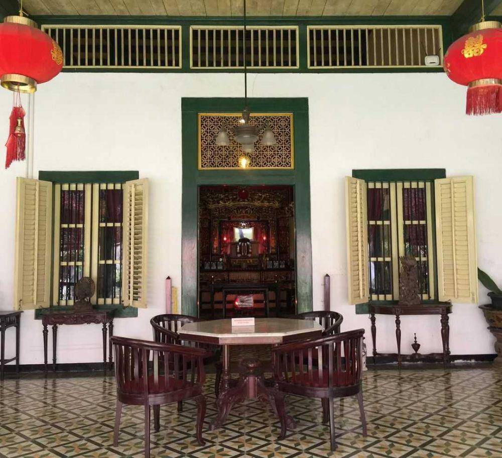 Heritage Gallery House of Lay (instagram.com/vintage_colony)