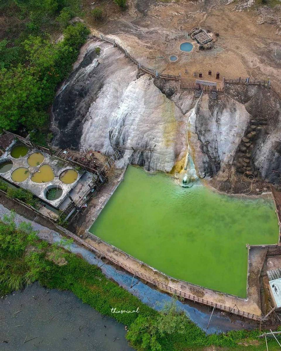 Pemandian Air Hangat Gunung Peyek (instagram.com/thiosainal)