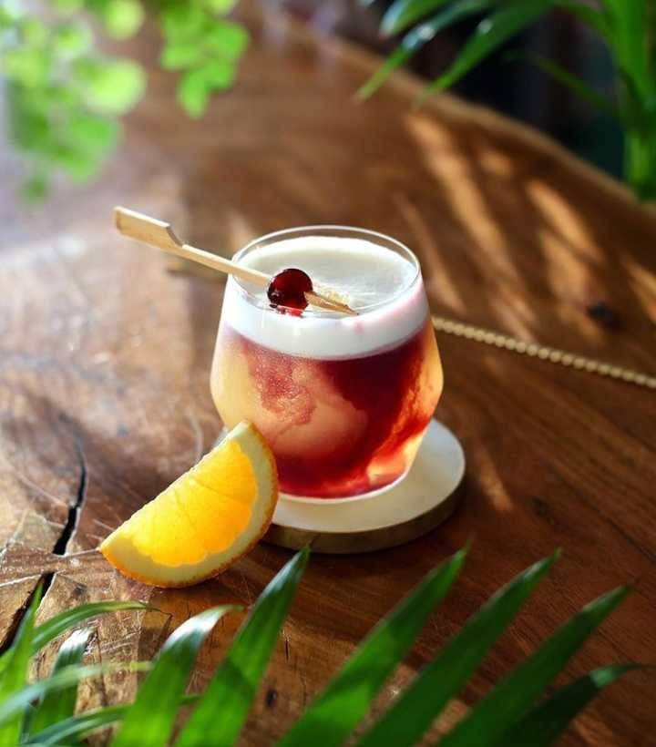 New York Sour (instagram.com/theweekendmixologist)