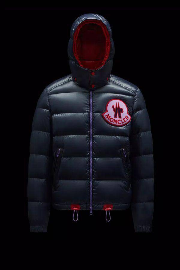 Moncler (moncler.com)