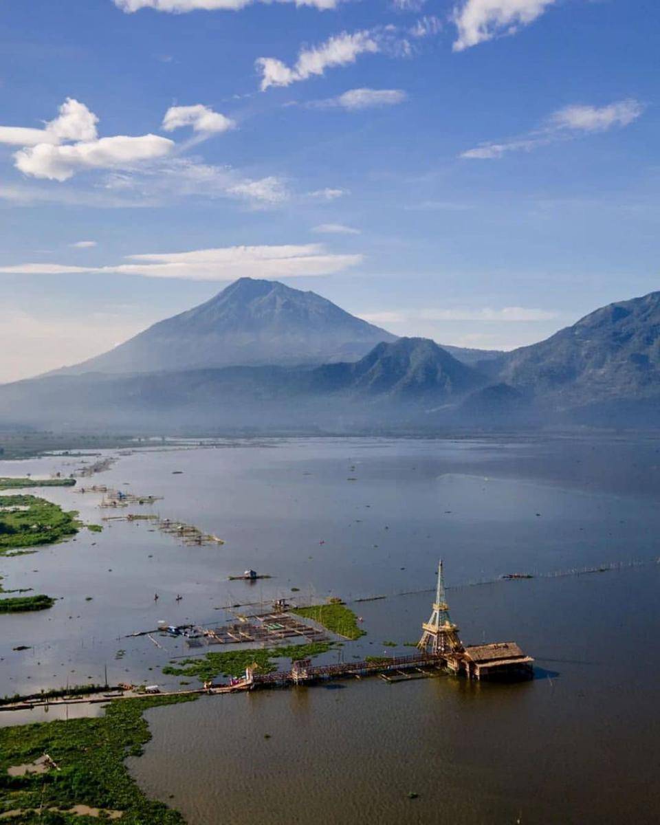 Danau Rawa Pening. (instagram.com/dongenggeologi)