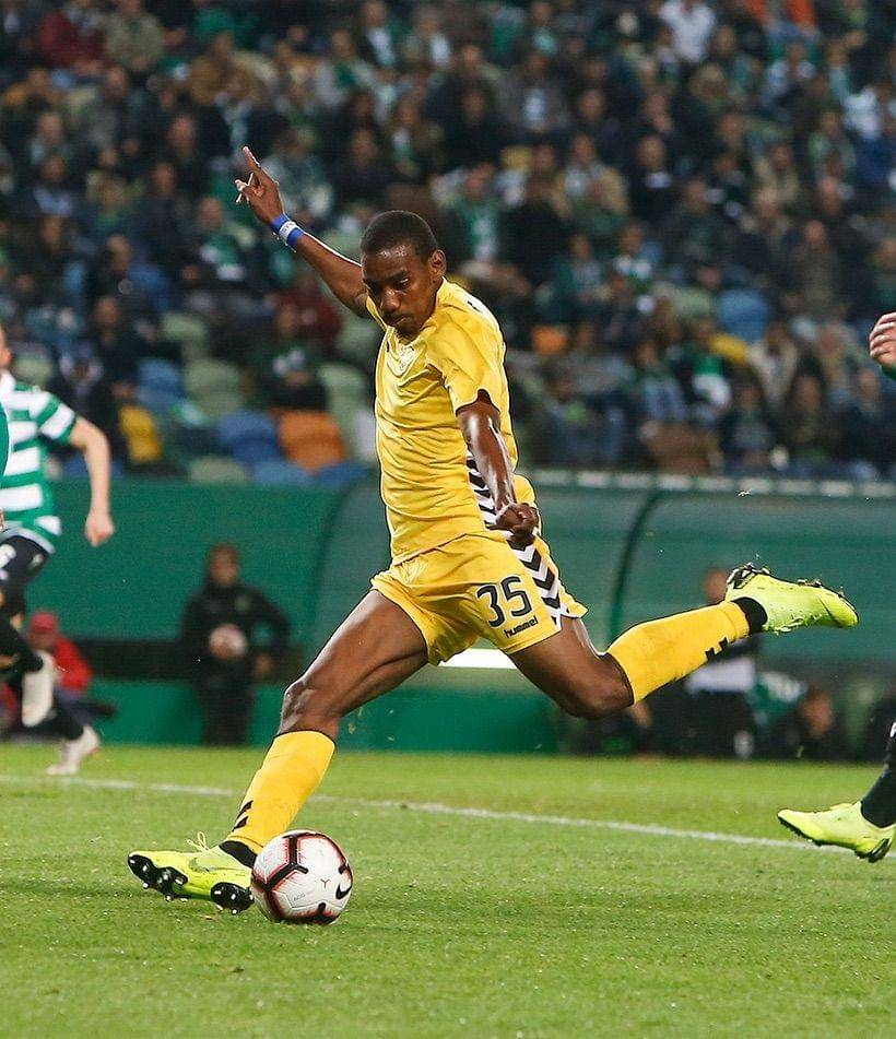 Bryan Rochez (instagram.com/rochezbryan)