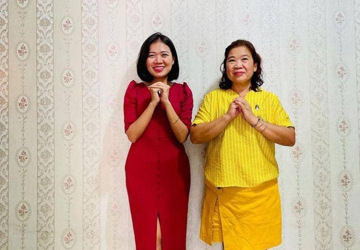 Lisa Zhang merayakan Imlek bersama keluarga (Instagram @lisazhang88)