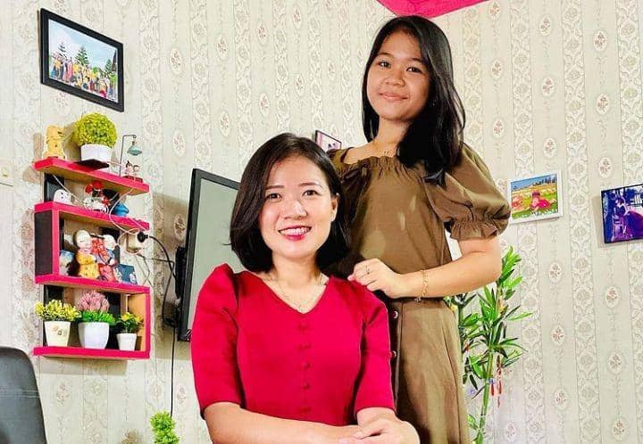 Lisa Zhang merayakan Imlek bersama keluarga (Instagram @lisazhang88)