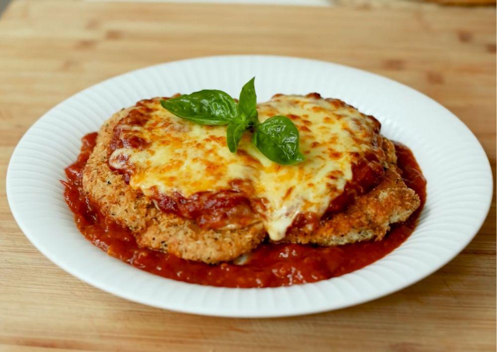 5 Tips Bikin Chicken Parmigiana, Ayam Goreng Italia yang Lezat Banget!
