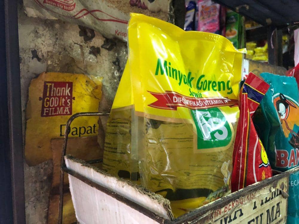 Ketersediaan minyak goreng (IDN Times/Vadhia Lidyana)