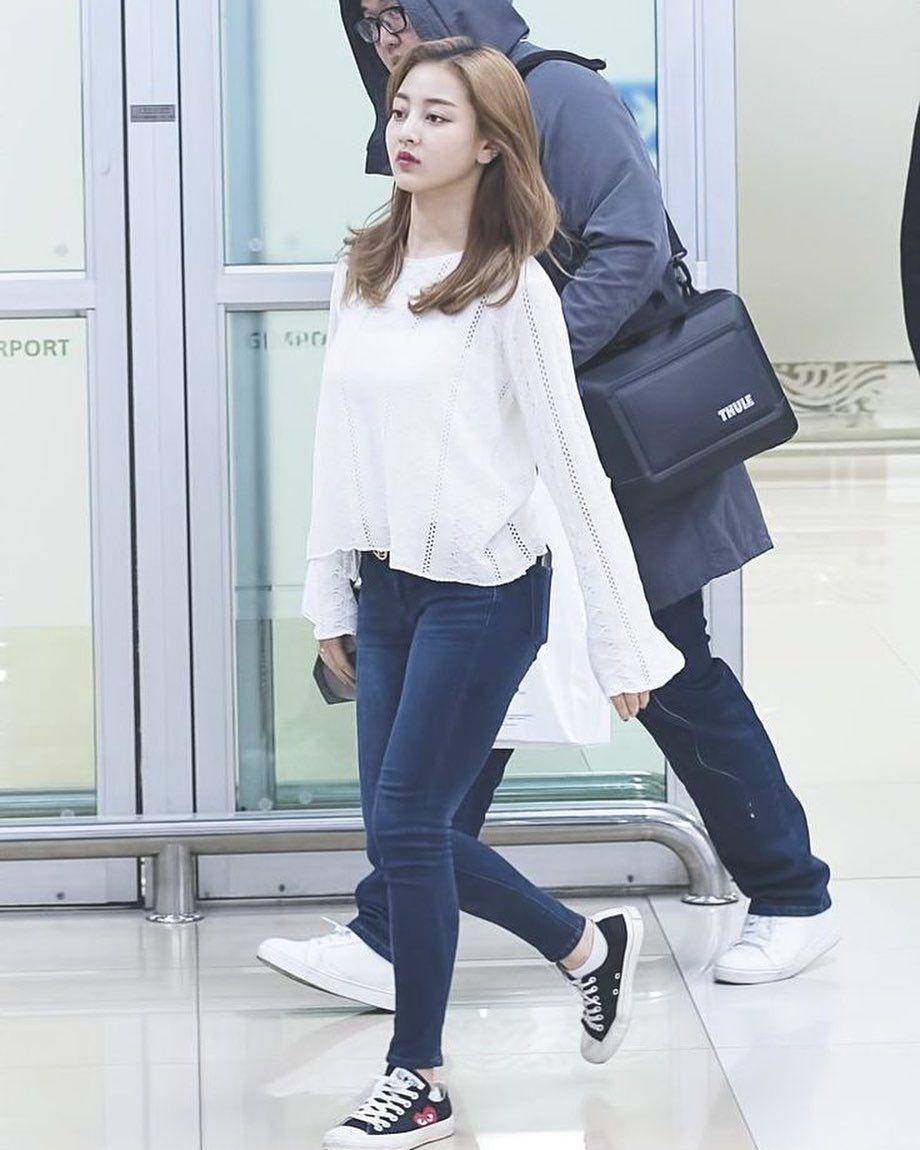 outfit kasual Jihyo Twice (instagram.com/twicefashion00)